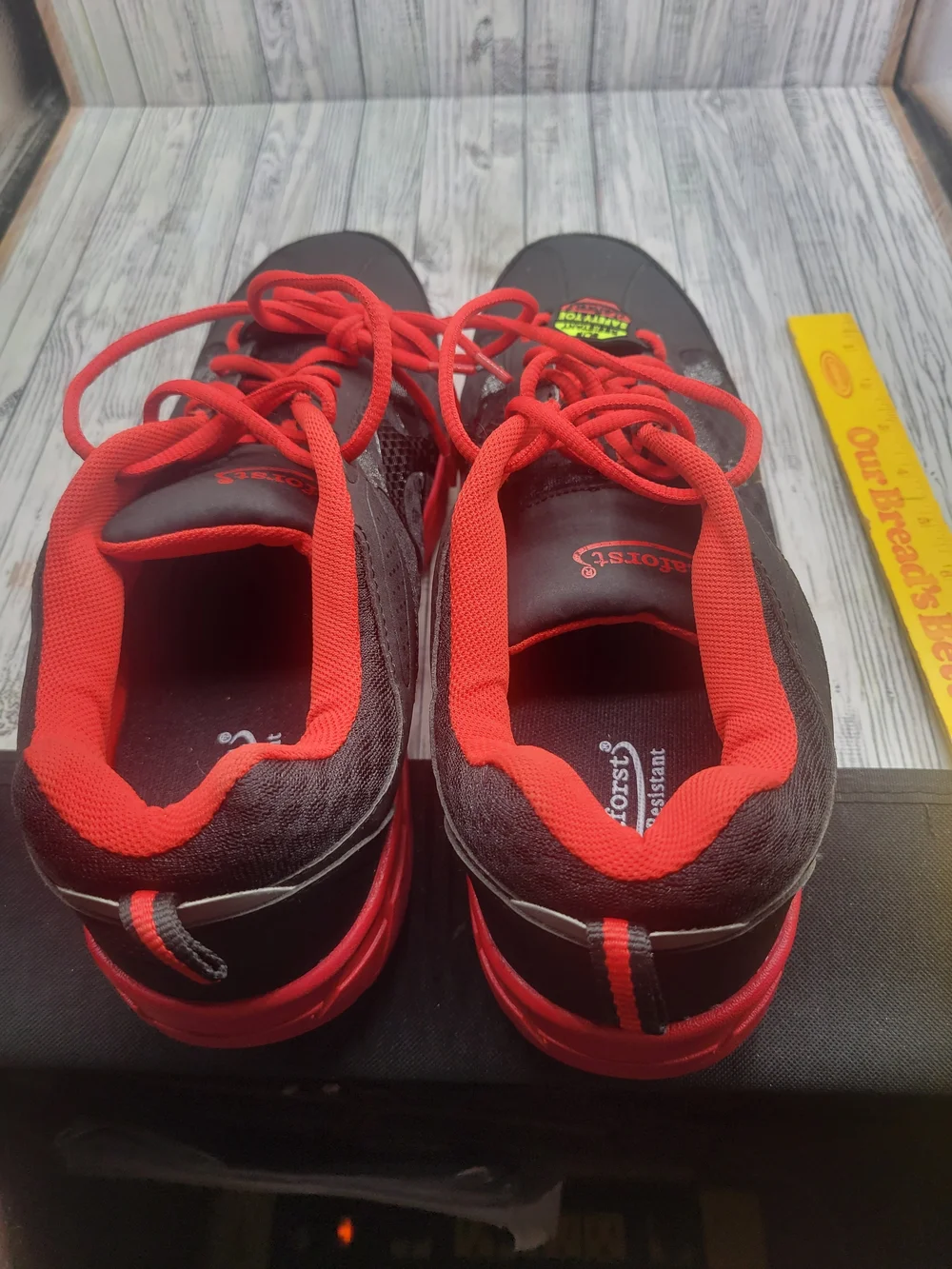 Laforst Mens Slip Resistant Athletic Shoes